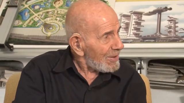 Жак Фреско, Когда живёшь в бочке с дерьмом, другого мира не видишь смотреть онлайн