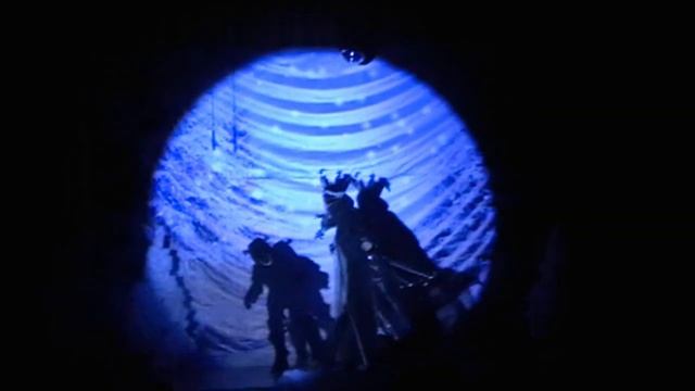 ТЮЗ Новогодний спектакль "Волшебный мир Зазеркалья" смотреть онлайн