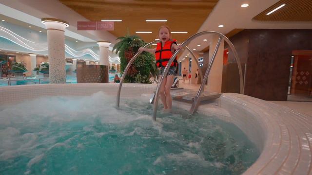 АКВАПАР ОКЕАНИС 2024г НИЖНИЙ НОВГОРОД спустя 2 года Океанис Аквапарк смотреть онлайн