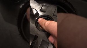 Сальники свечных колодцев