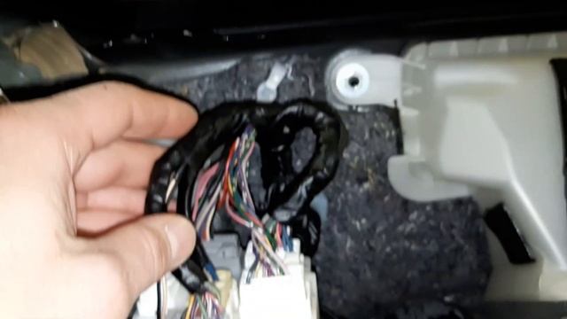 TOYOTA COROLLA FIELDER 2012г. установка авто-сигнализации PANDECT X-3190 в г.Хабаровск