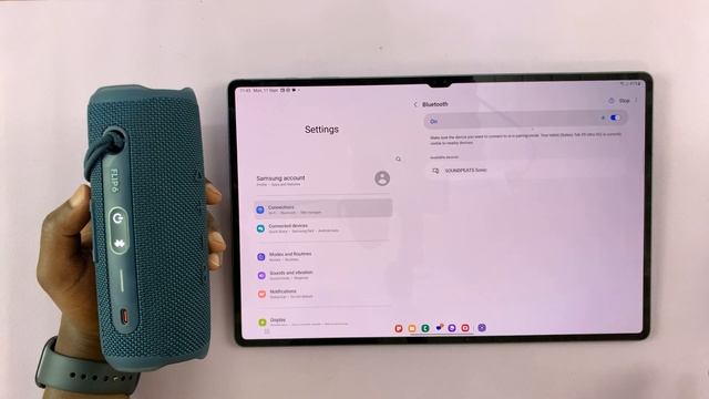 How To Connect Bluetooth Headphones /Speaker To Samsung Galaxy Tab S9 /S9+ /S9 Ultra смотреть онлайн