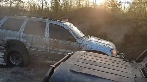 Битва на Бездорожье UAZ против JEEP GRAND CHEROKEE 4.7