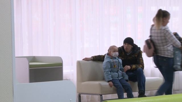 Врачи детской поликлиники Саяногорска ведут прием до последнего пациента смотреть онлайн