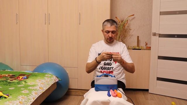 влог, учим цвета надуваем шарики насосом для детей, развивающее видео смотреть онлайн