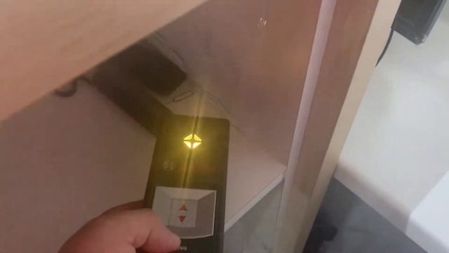 Детектор проводки Bosch смотреть онлайн