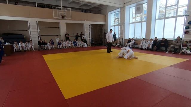 42 кг. Белоусов А. (Витязь)- Вахрушев М. (Ирбис). Городской турнир по дзюдо «Друзья Детства» смотреть онлайн