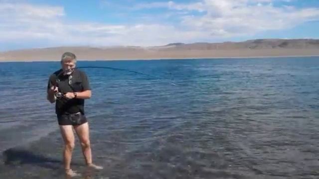 монгольская рыбалка на озере Хяргас-нуур смотреть онлайн