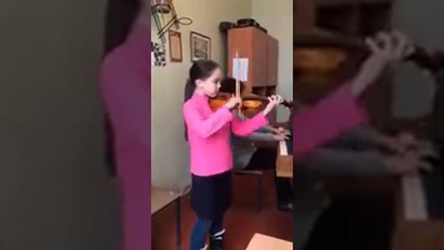 Маргарита Денисюк, 2 класс Кривой Рог Зейтц Концерт Соль минор 1 часть смотреть онлайн