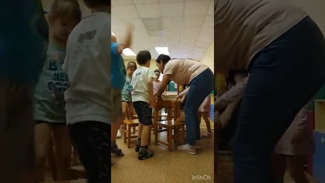 "Музыкальные стулья" смотреть онлайн