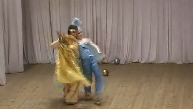 Танцы Дита Шоу-дуэт в Ижевске смотреть онлайн