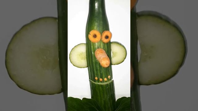 Картина из овощей и листьев . домашнее задание. смотреть онлайн