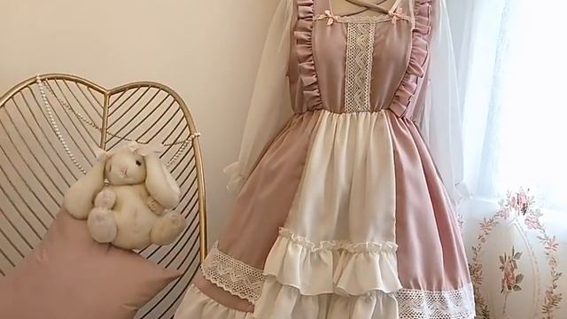 Платье Алиса в Стране Чудес смотреть онлайн