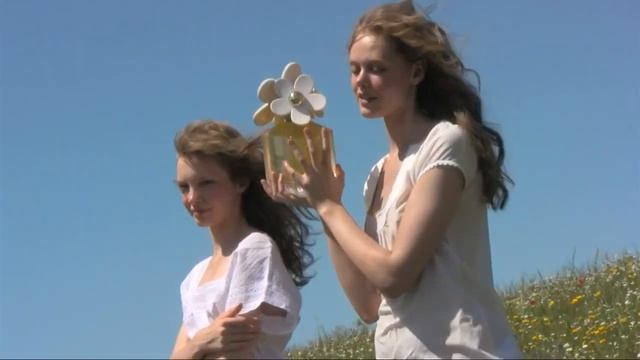 Аромат Daisy от Marc Jacobs смотреть онлайн