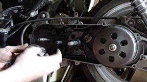 Двигатель 157qmj Снятие вариатора.