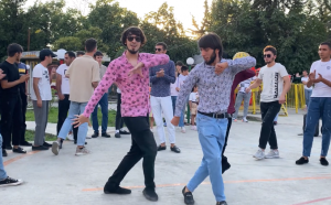 Загатала Баркалла Чеченская Лезгинка 2023 Парни Танцуют Чётко Zərifə Parkı ALISHKA Barkalla