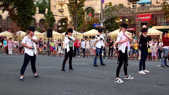 Flashmob "Happy Birthday" Michael Jackson, 4 смотреть онлайн