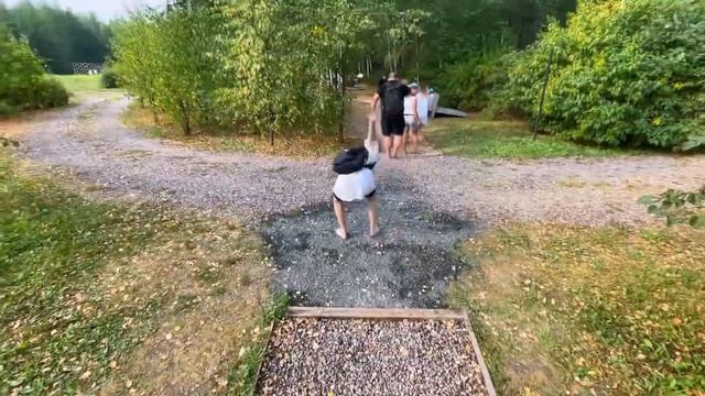 живу месяц без родителей / армия, день рождения, кража / мифест смотреть онлайн