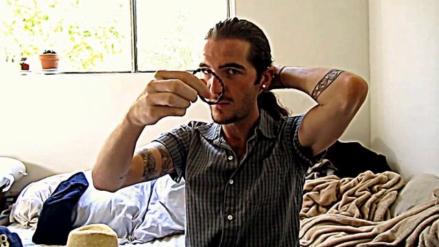 Tutorial: Long Hair Accessories for Men, Pretty Fly for a White Guy! Part 1 смотреть онлайн