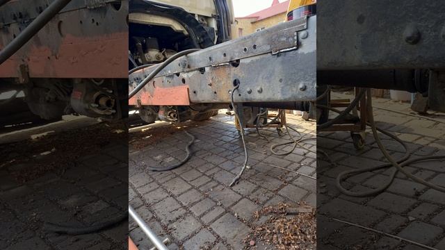 Установка манипулятора , Shinmeywa and Hyundai HD65. Переоборудование в Одессе смотреть онлайн
