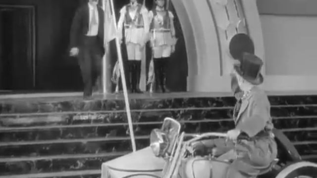 Groucho Marx - "Rappo Marx" смотреть онлайн