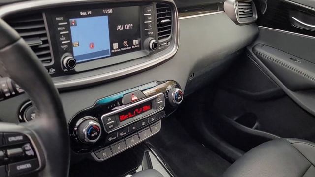 Sorento 19г,2.0ат,2WD,diz,б/п,2690т.р.из Ю.Кореи смотреть онлайн