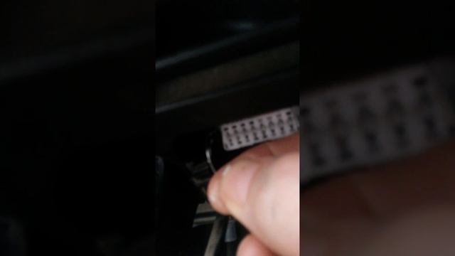 How To Reset The VSC On A Lexus Ls 430 With A Paper Clip.