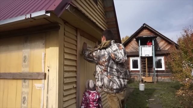 Купил Дом в деревне!!! 24сотки! Пасека ,баня и свой пруд!!! Новая ,сельская жизнь. смотреть онлайн