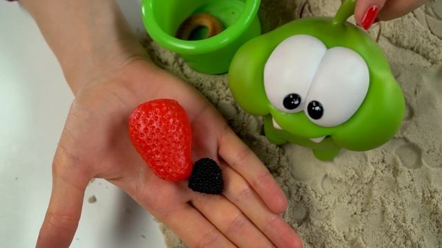 Ам Ням и конфетное дерево - сажаем конфеты - Поиграйка с Катей - играем в игрушки смотреть онлайн