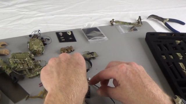 Unboxing the 1/6 Unit Tier 1 Operator Part XI Quick Response Force Version C action figure смотреть онлайн