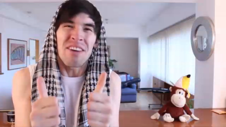 Недостатки быть Женщиной . HolaSoyGerman. Озвучил Lexa.