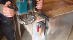 Изготовление шипов ручным фрейзером. Production of tenon joinery hand router.
