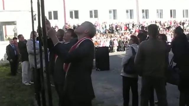 Поднимают флаги! Кесовогорское TV!! смотреть онлайн