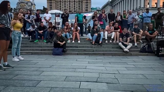 Вот это встреча /уличные батлы/ на Майдане Независимости.3.19 выпуск смотреть онлайн