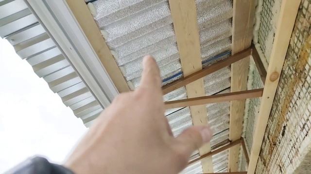 Холодное остекление и крыша на балкон последнего 5 этажа. Ремон крыши.Установка остекления в Москве смотреть онлайн