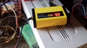 Зарядить большой АКБ 100 А*ч с помощью маленькой китайской "зарядки" на 2 А.