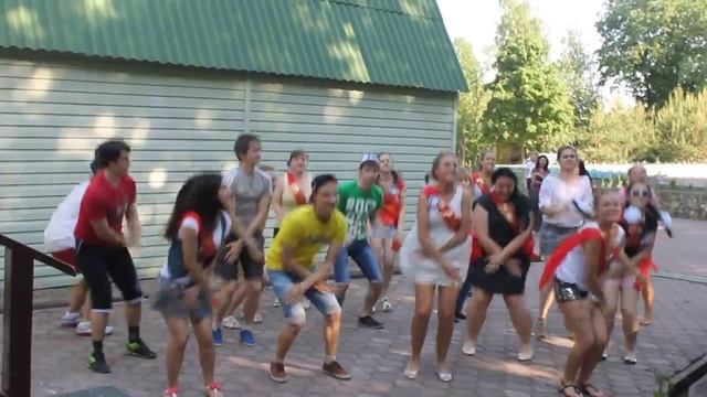 танец 11А класса)выпускников 2014 года)))) смотреть онлайн