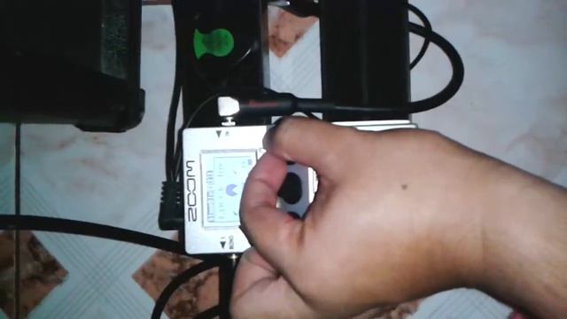Alien tone from Zoom MS-50G (Self-oscillation) смотреть онлайн