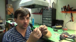 ? Замена щёток на шуруповерте. Как сэкономить 700 рублей :)