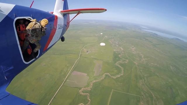 Прыжки с парашютом в АСКСК г. Ставрополь смотреть онлайн
