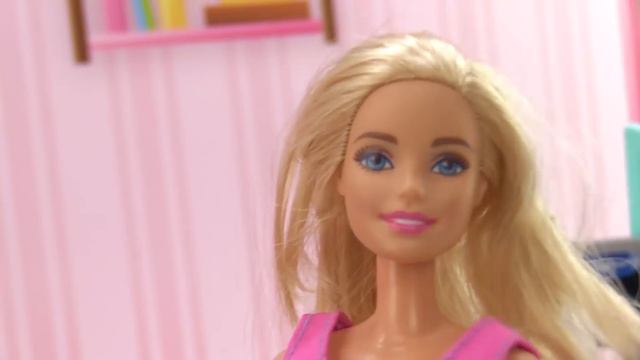 Барби - новая стрижка! Видео для девочек с куклами смотреть онлайн