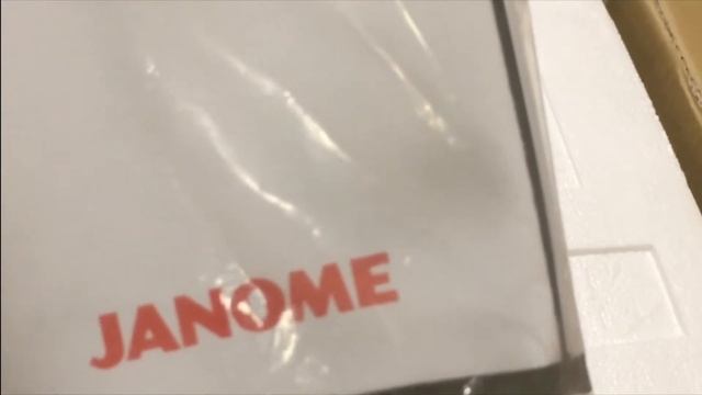 Распошивальная машина Janome CoverPro 2000 CPX смотреть онлайн