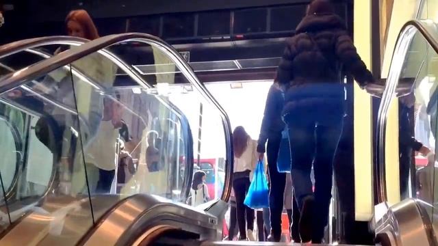 Grandest Shopping Streets: London's Oxford Street and Regent Street смотреть онлайн