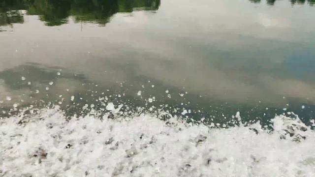 Красивая меча.Прогулка по реке. смотреть онлайн