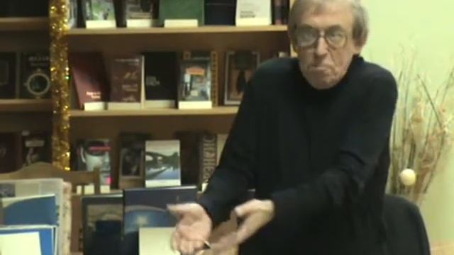 Р. Капелюшников читает Н. Олейникова "Чарльз Дарвин". смотреть онлайн