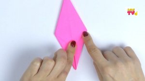 Как сделать цветы из бумаги без клея. Оригами подарок маме на 8 марта. Бумажные цветы своими руками