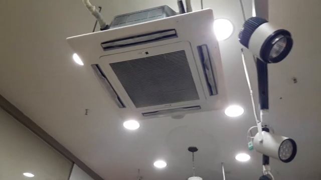 Минимаркет в Гуанчжоу. смотреть онлайн
