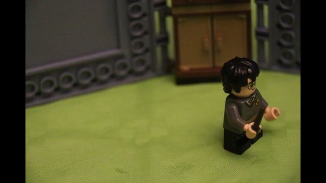 Légo Harry Potter 76385 - Poudlard, le cours de sortilèges смотреть онлайн