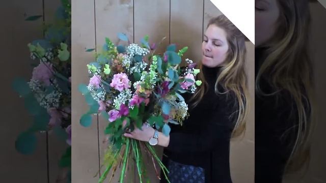 Tutorial: Red and Pink Flower Bouquet with Gypsophila смотреть онлайн