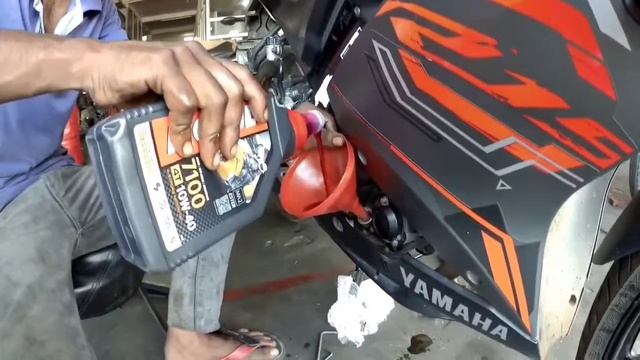 Yamaha R15V3 17000+ kms | Full service With Motul 7100 10w40 Best Engine Oil ⚡ смотреть онлайн